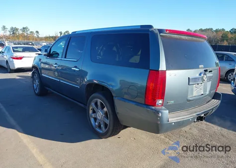 2010 Cadillac Escalade Esv Premium from USA, damaged, VIN 1GYUCJEF3AR159047